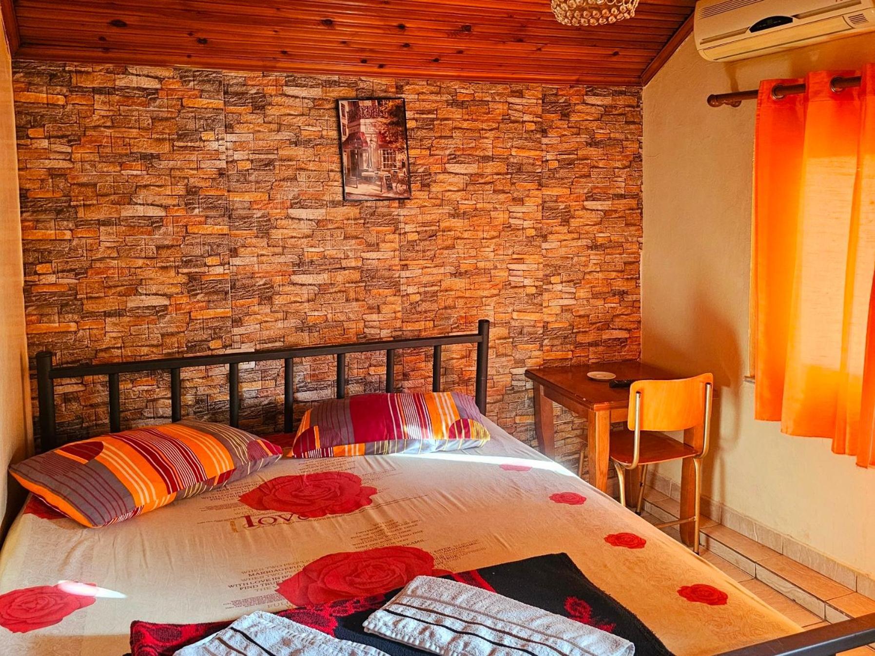 Dafina Hotel Тирана Номер фото