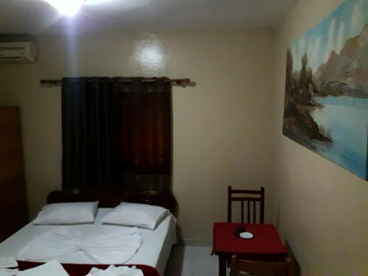 Dafina Hotel Тирана Екстер'єр фото